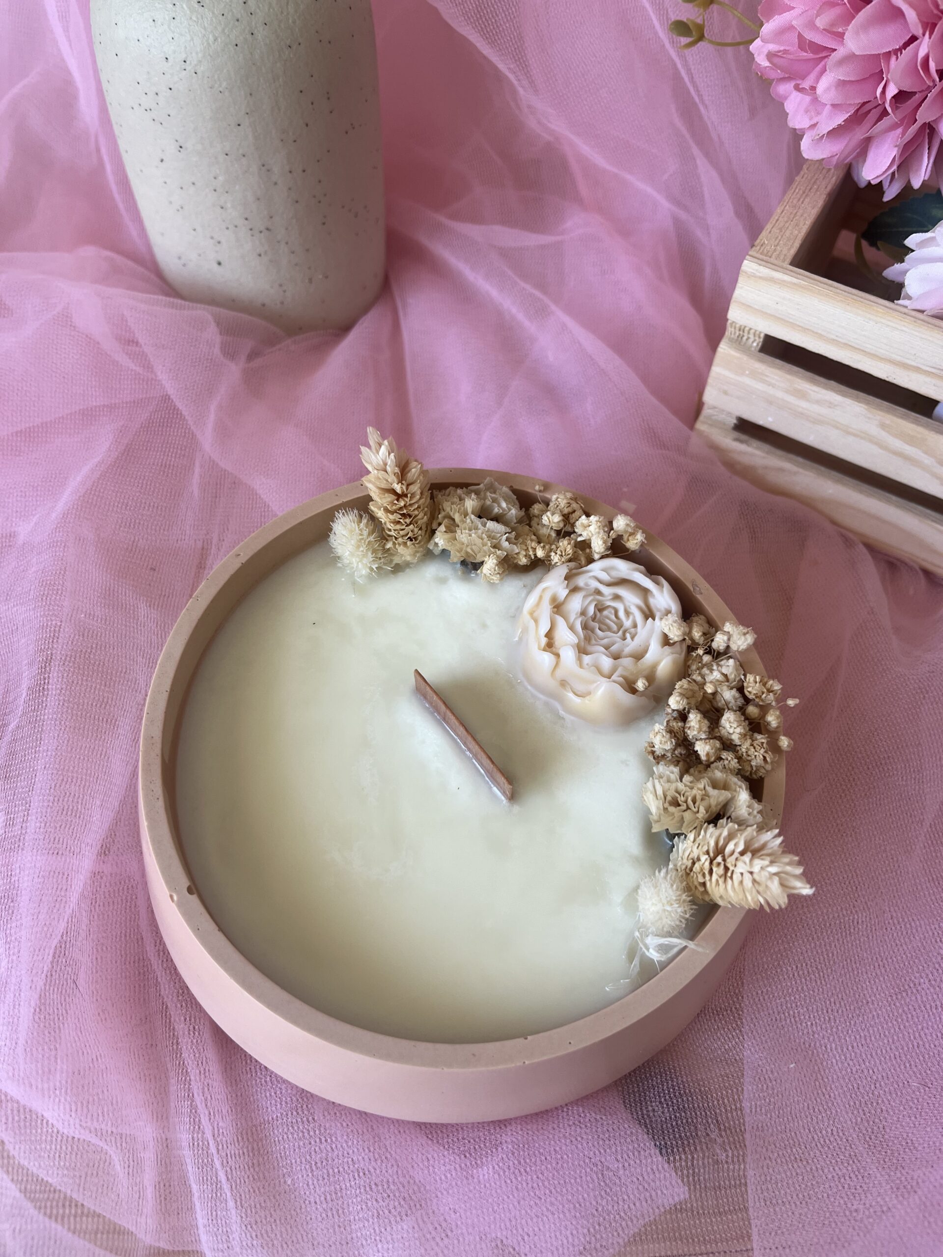 Bougie xxl fleurie beige ā Image 2