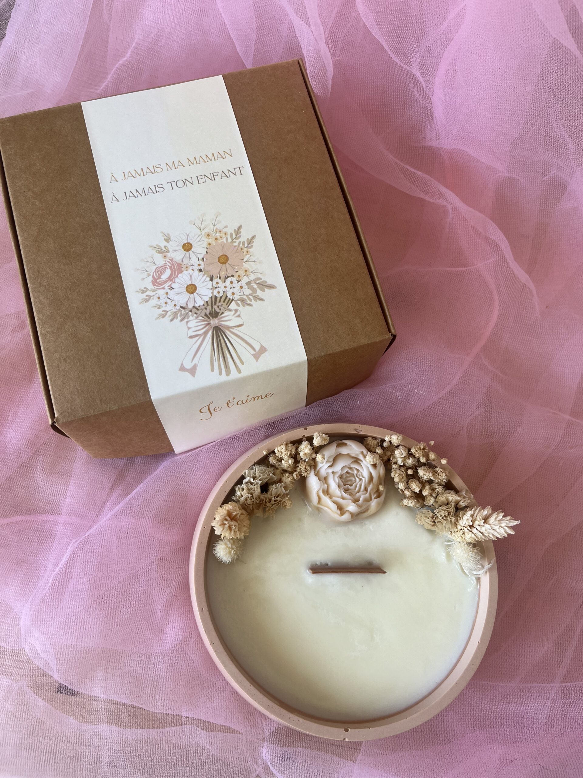 Bougie xxl fleurie beige